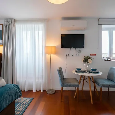 Emblematic View - Centre Apartment *