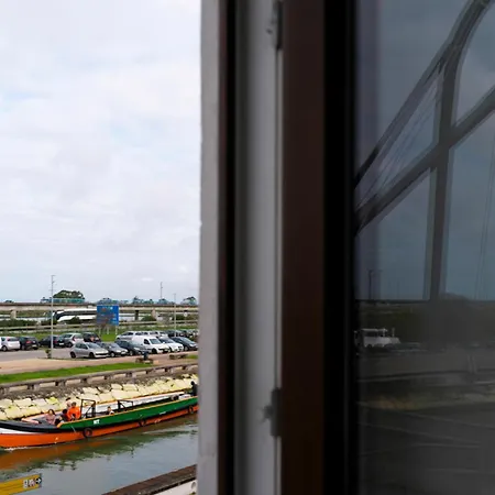 Emblematic View - Centre