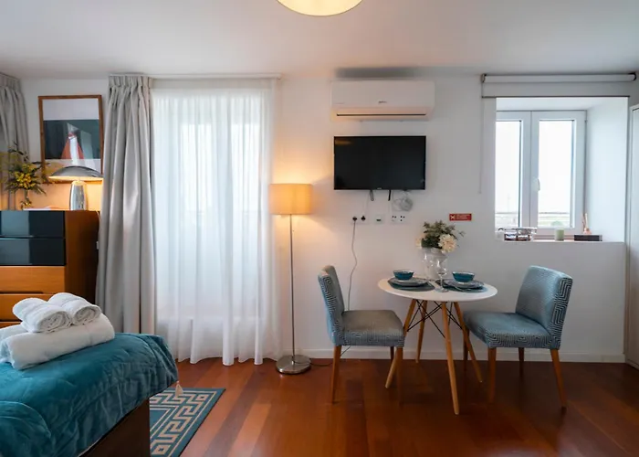 Emblematic View - Centre Apartament *