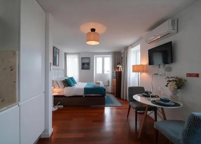 Apartament Emblematic View - Centre *